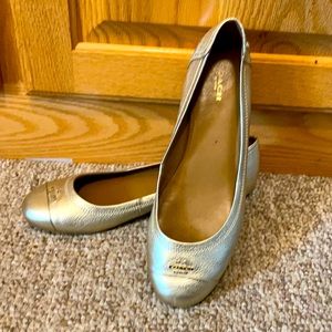 Coach Gold Flats 8.5M